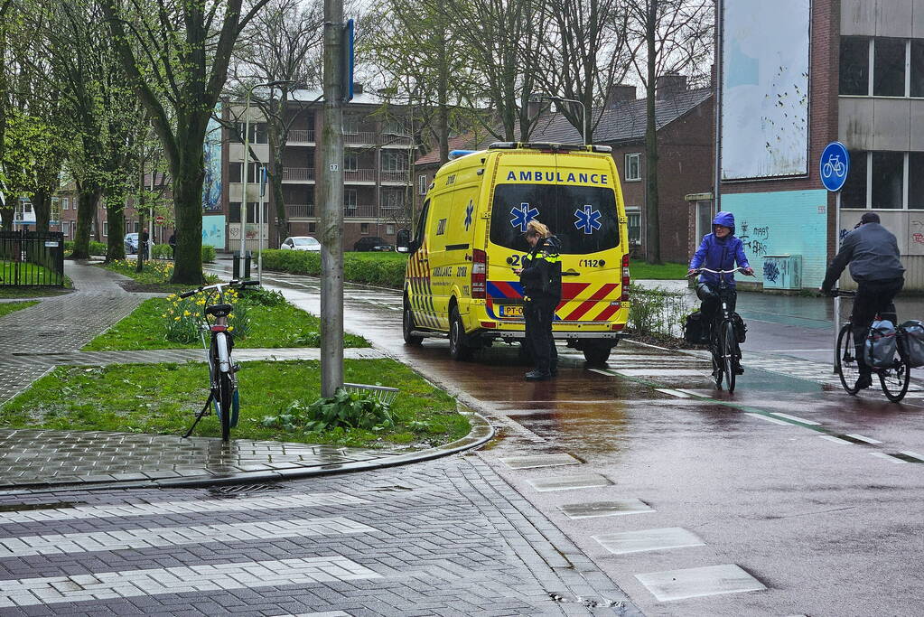 Wederom fietser aangereden op bekende kruising