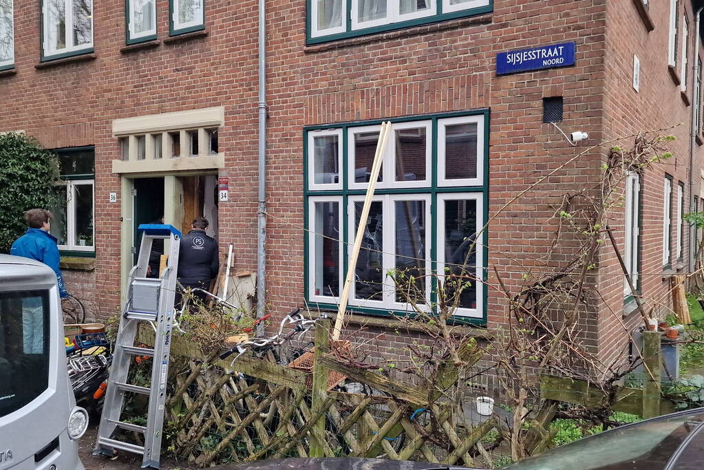 Explosie bij woning in Vogelbuurt