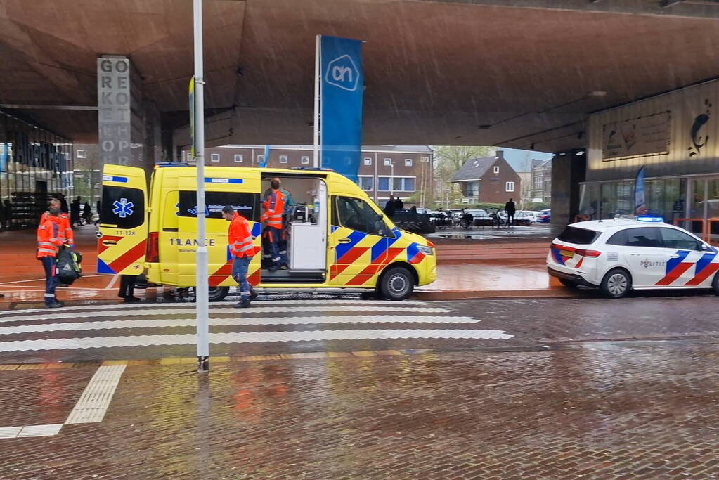 Winkeldief slaat op de vlucht en springt zeven meter naar benenden