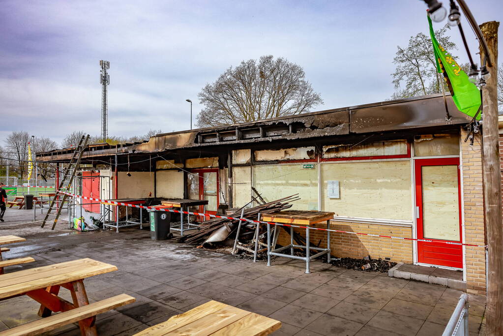 Voetbalwedstrijden afgelast na brand