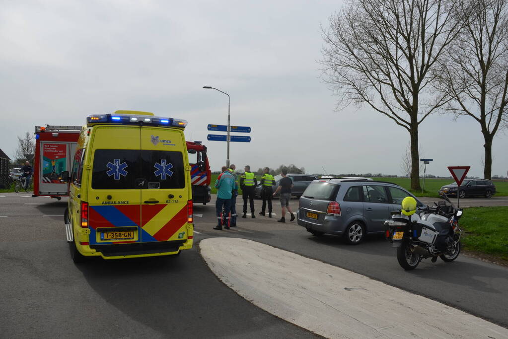 Hulpdiensten ingezet voor ongeval op kruising