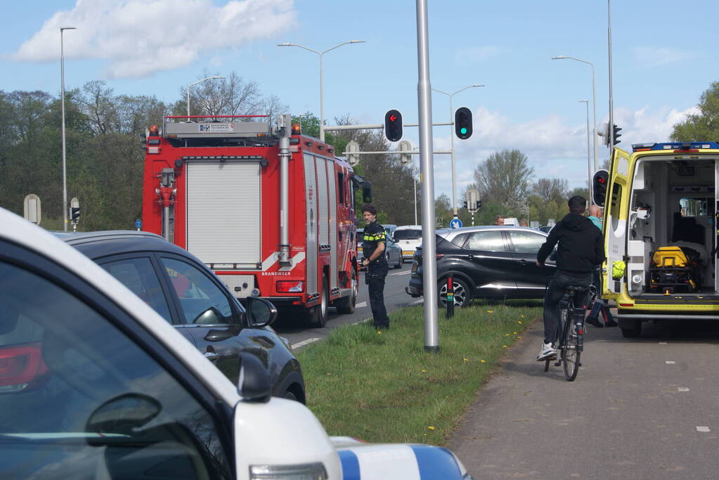 Persoon gewond bij aanrijding tussen twee voertuigen