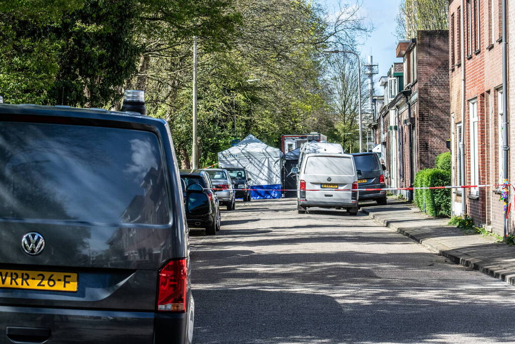 Persoon overleden bij steekpartij tweede gewond