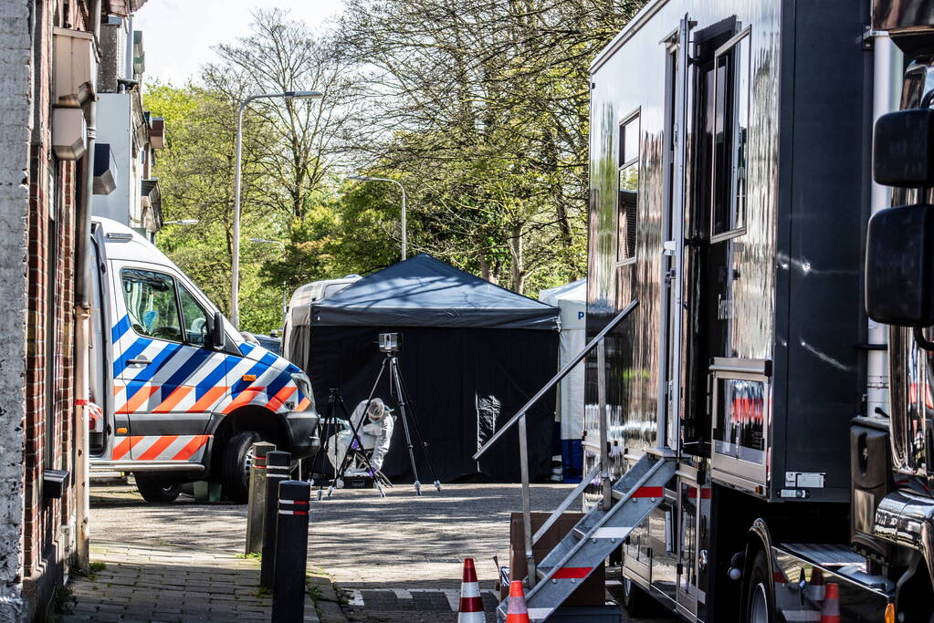 Persoon overleden bij steekpartij tweede gewond