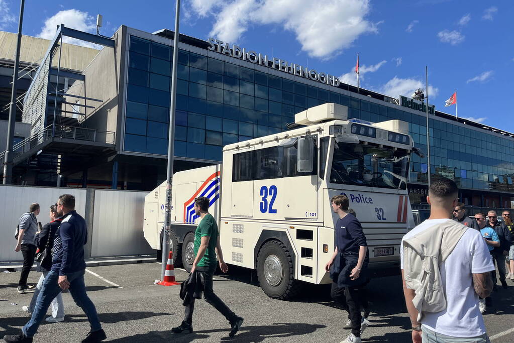 Grote drukte rondom Kuip in aanloop van klassieker