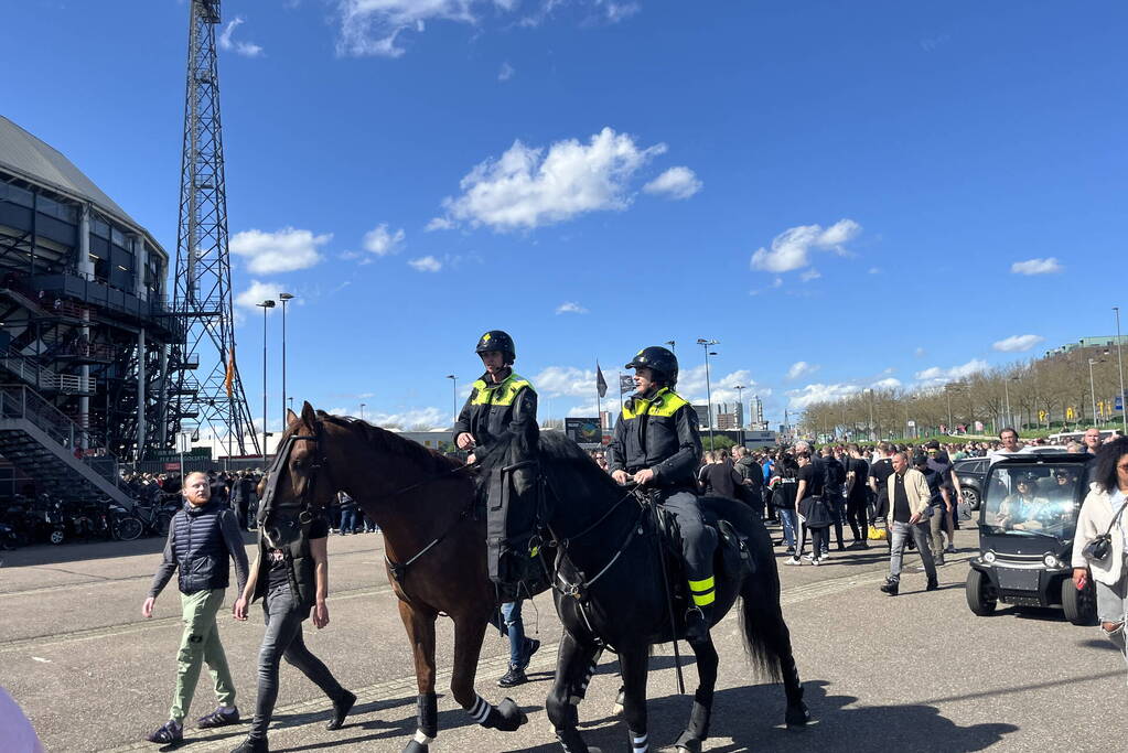 Grote drukte rondom Kuip in aanloop van klassieker