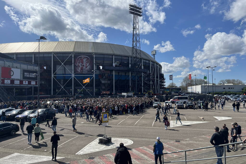 Grote drukte rondom Kuip in aanloop van klassieker