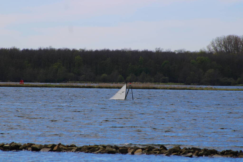 Zeilboot gezonken op Veerse meer