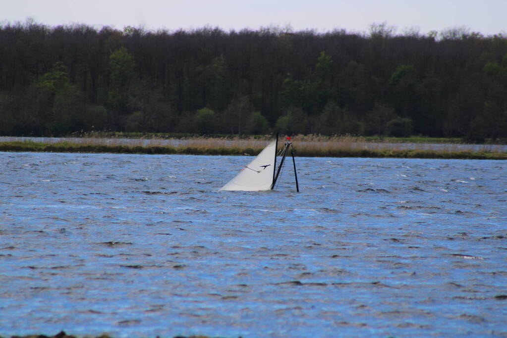 Zeilboot gezonken op Veerse meer