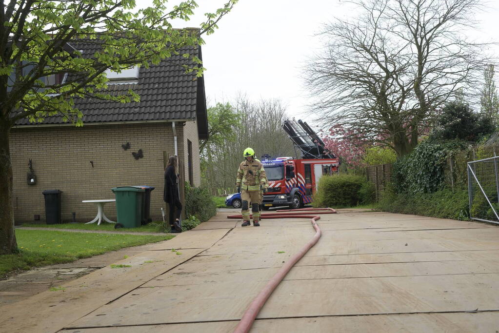 Brand in kas zorgt voor fikse rookontwikkeling