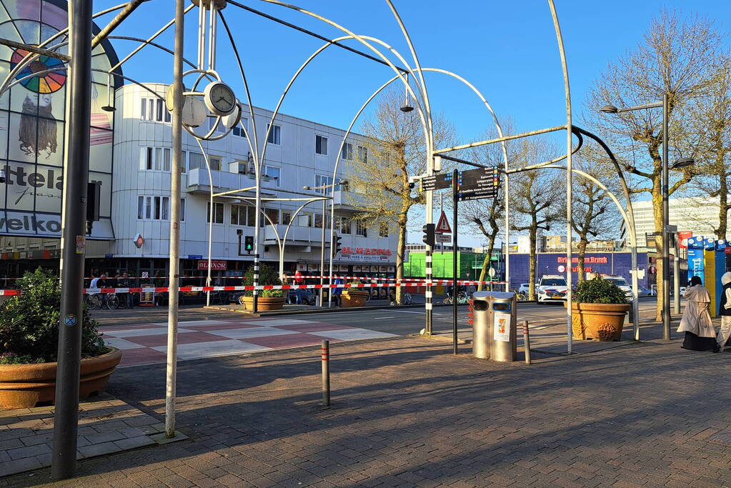 Straat afgezet wegens steekpartij