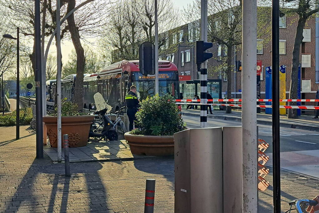 Straat afgezet wegens steekpartij