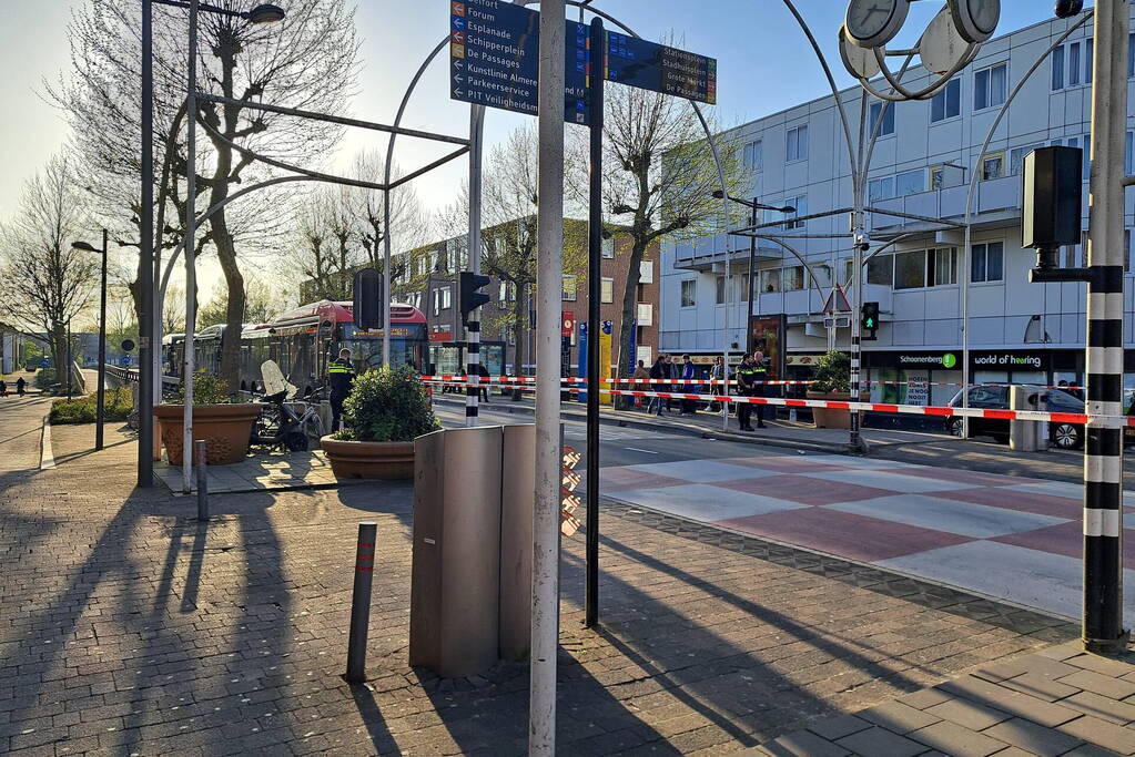 Straat afgezet wegens steekpartij