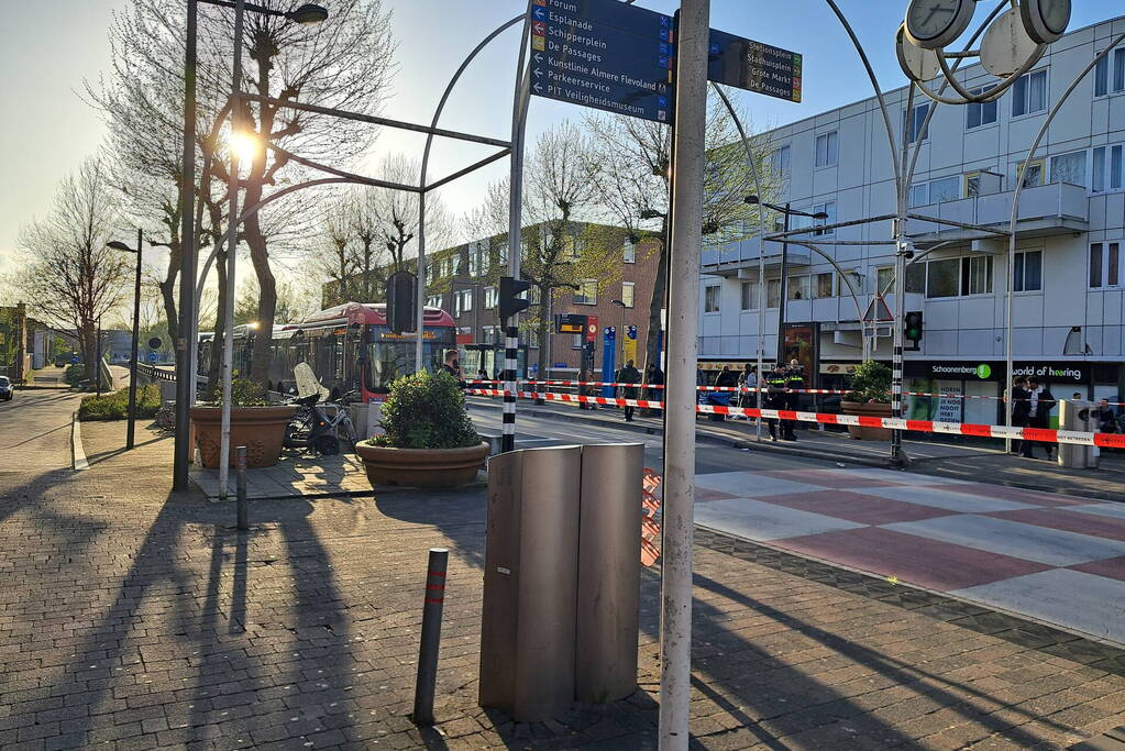 Straat afgezet wegens steekpartij