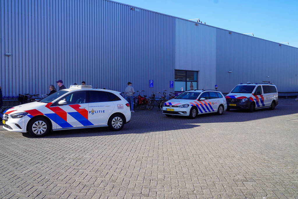 Aanhouding na melding van steekincident in winkel