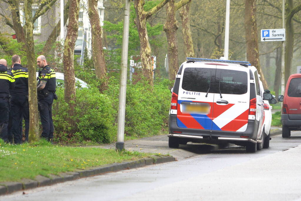 Terra College tijdelijk vergrendeld vanwege mogelijk persoon met vuurwapen op plein