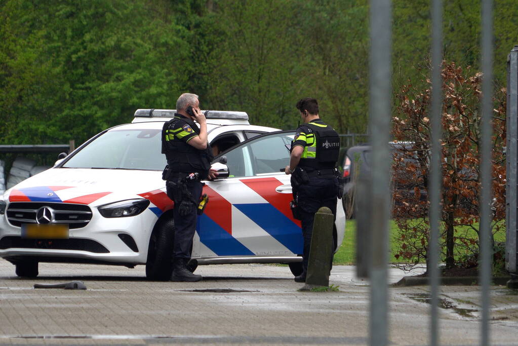 Terra College tijdelijk vergrendeld vanwege mogelijk persoon met vuurwapen op plein