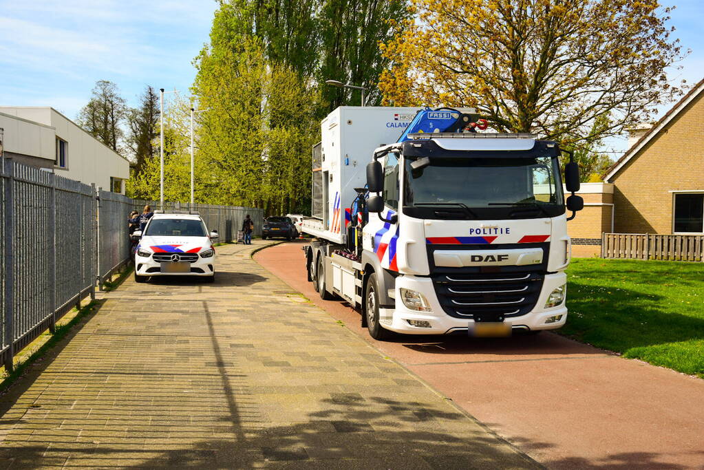 Groot onderzoek naar aantreffen stoffelijke overschot in sloot