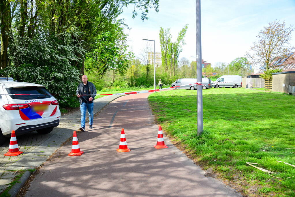 Groot onderzoek naar aantreffen stoffelijke overschot in sloot