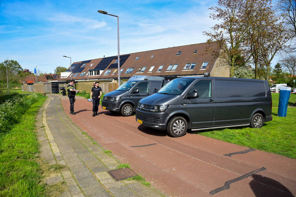 Groot onderzoek naar aantreffen stoffelijke overschot in sloot