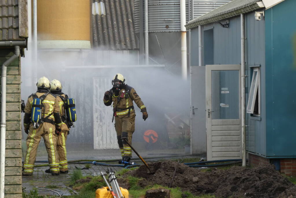 Veel rook bij brand in schuur