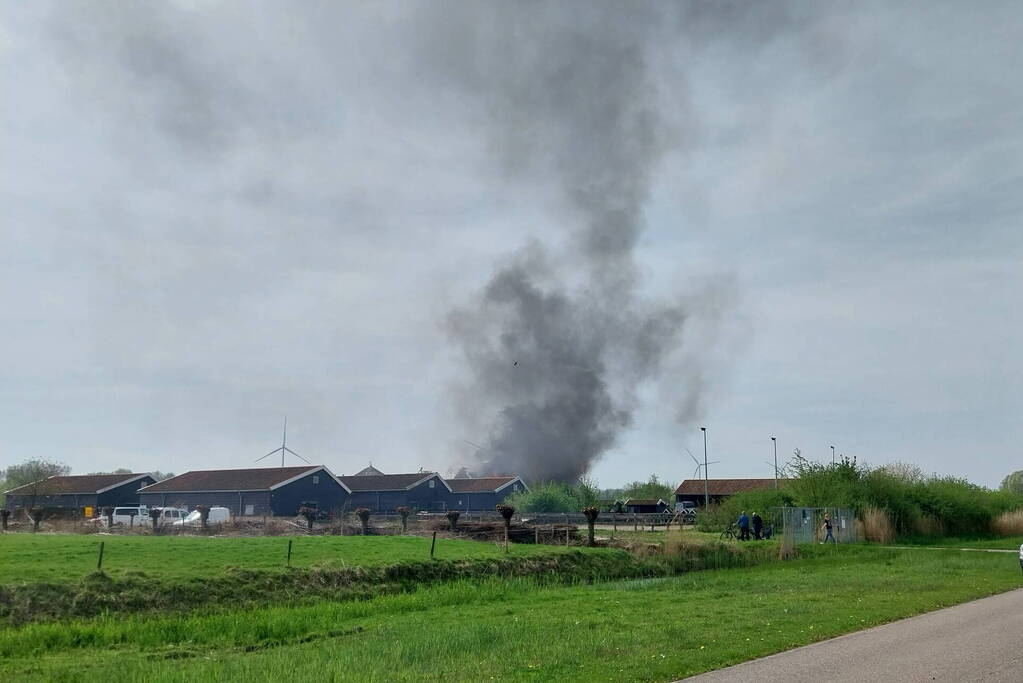 Grote uitslaande brand in restaurant