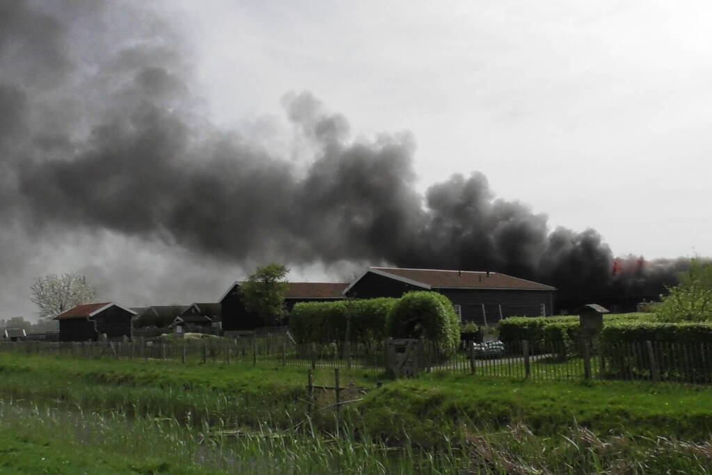 Grote uitslaande brand in restaurant