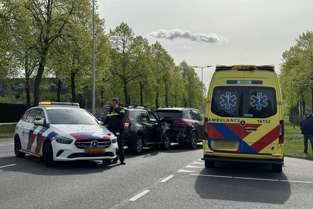 Kop-staartbotsing tussen twee voertuigen