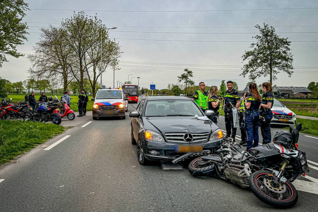 Verkeersruzie eindigt in meerdere valpartijen en vechtpartij