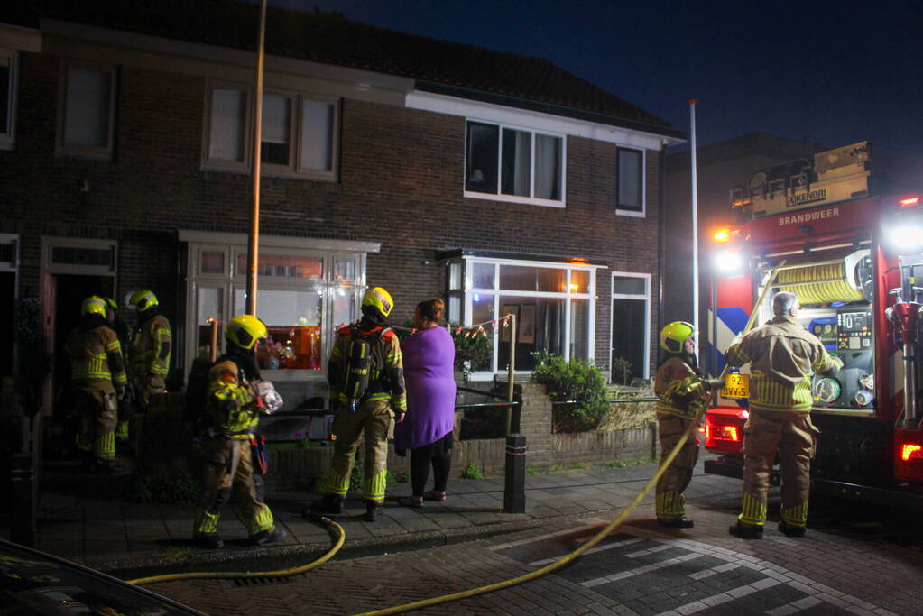 Brandweer aanwezig door rook uit de oven