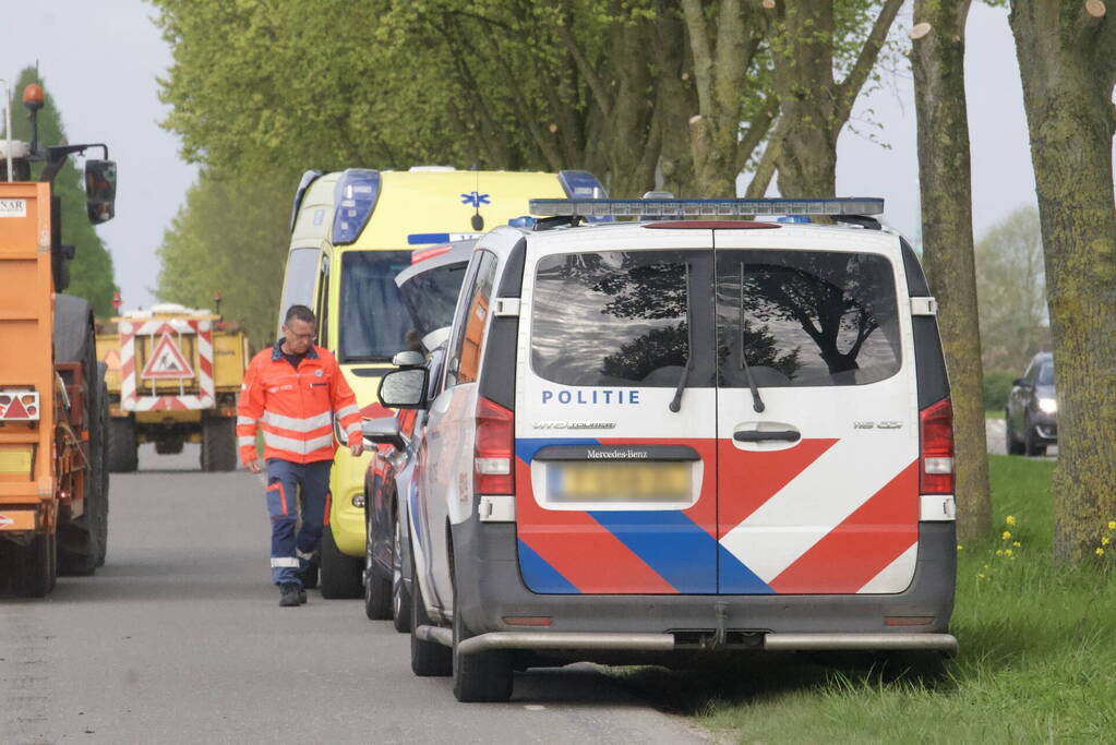 Gewonde en auto's fiks beschadigd bij kop-staartbotsing