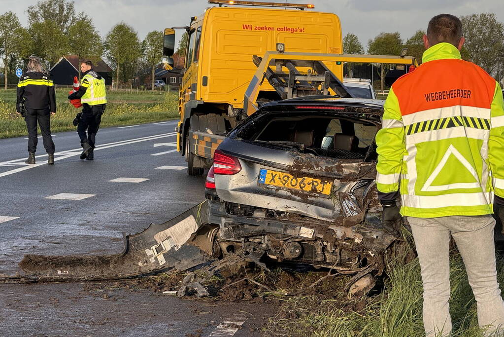 Auto zwaar beschadigd bij eenzijdig ongeval