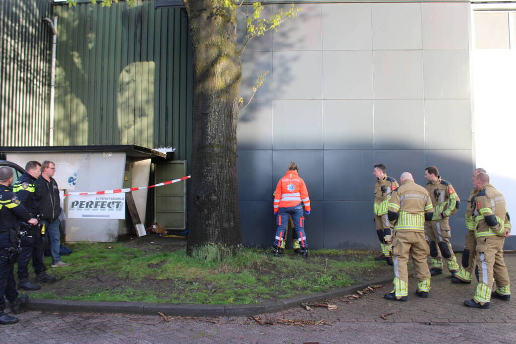 Persoon loopt ernstige brandwonden op na steekvlam door kortsluiting