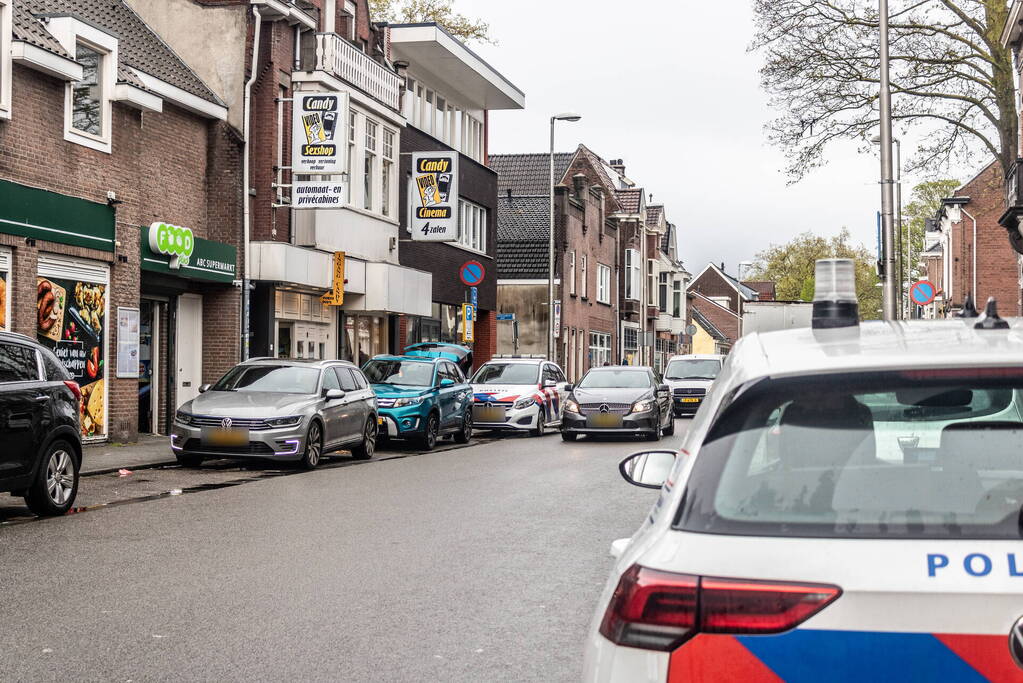 Meerdere medewerkers sex winkel bedreigt