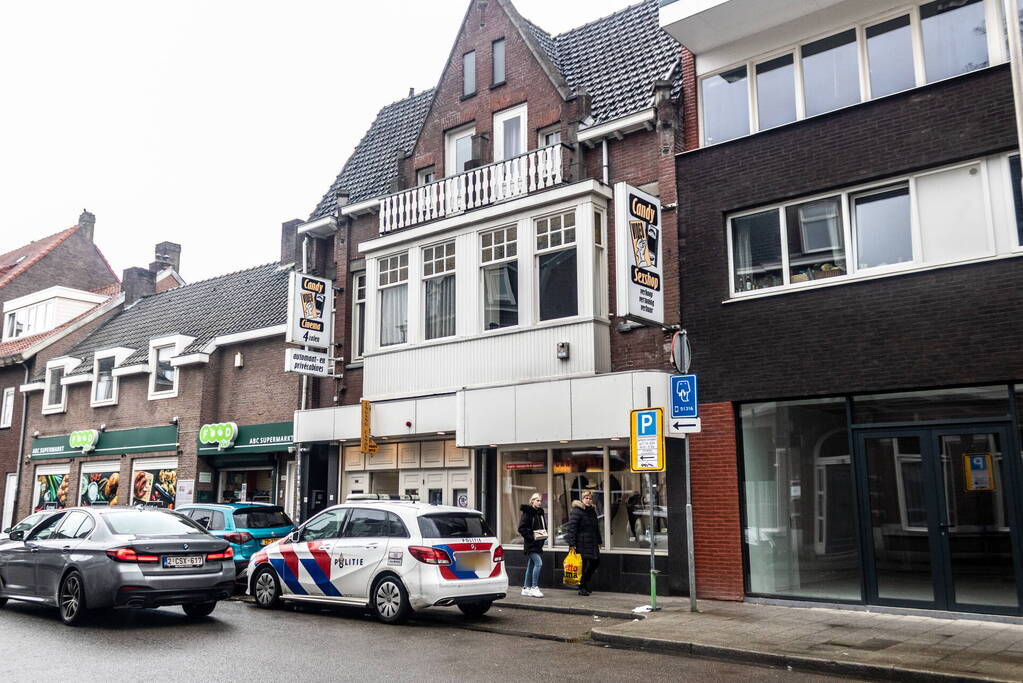 Meerdere medewerkers sex winkel bedreigt