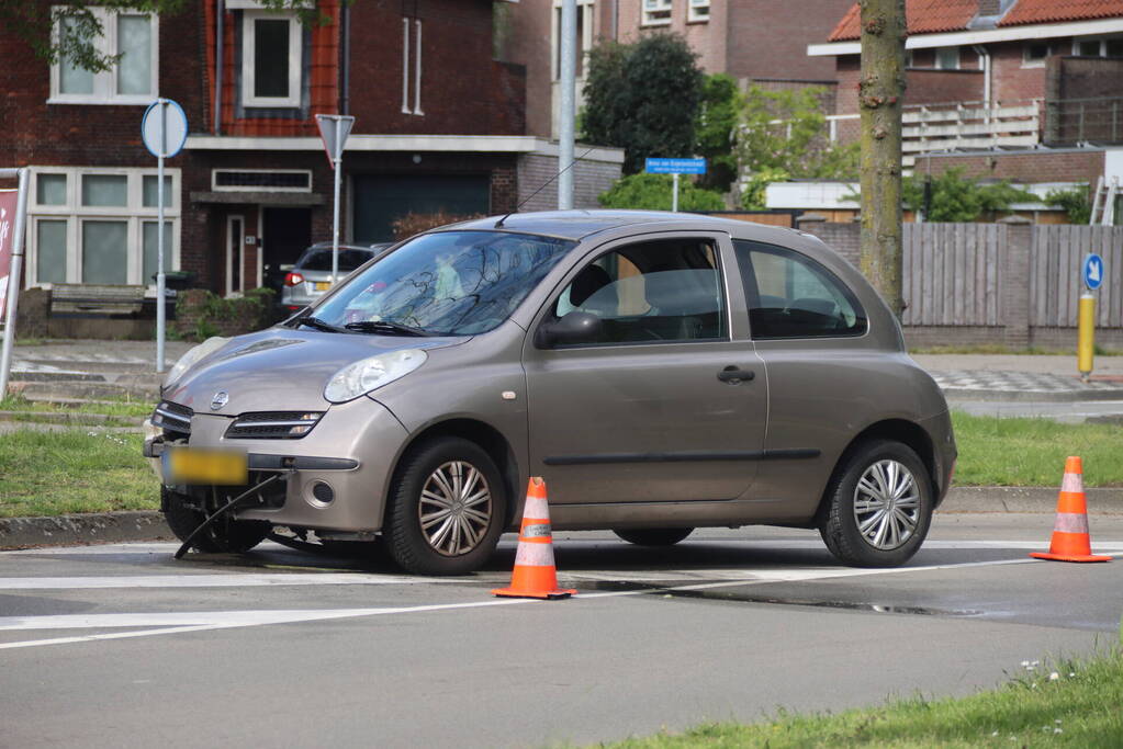 Schade aan personenauto door eenzijdige aanrijding