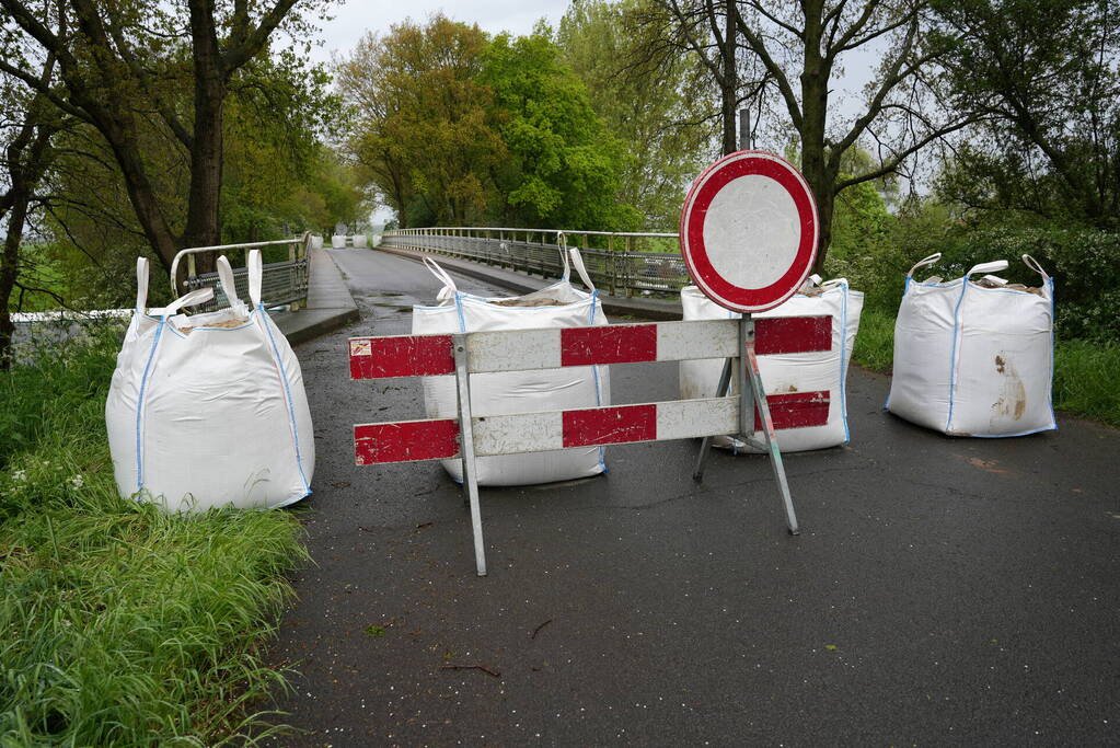 Viaduct niet meer veilig en per direct gesloten