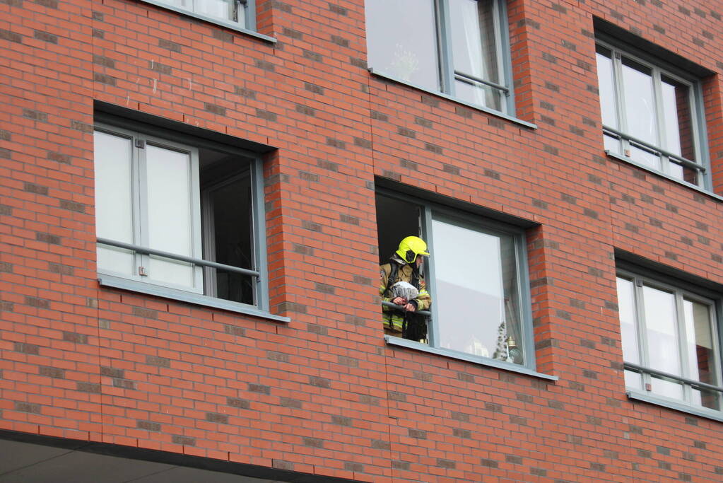 Kinderen nagekeken in ambulance na brand in oven