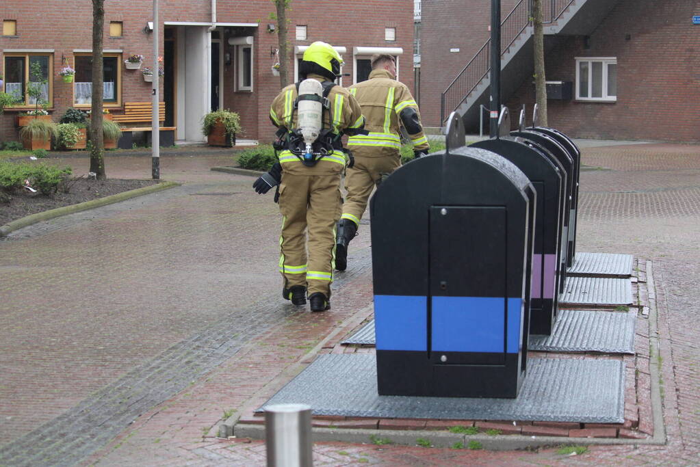 Kinderen nagekeken in ambulance na brand in oven