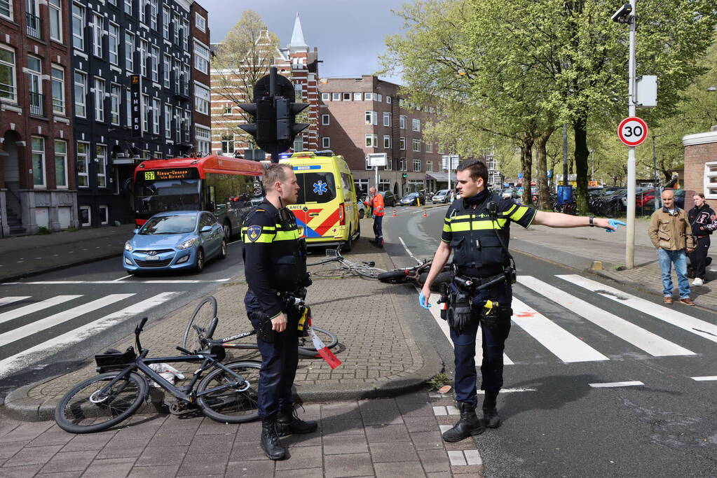 Fietser gewond bij harde botsing met motorrijder