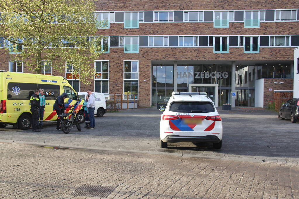 Fatbiker en automobilist in botsing