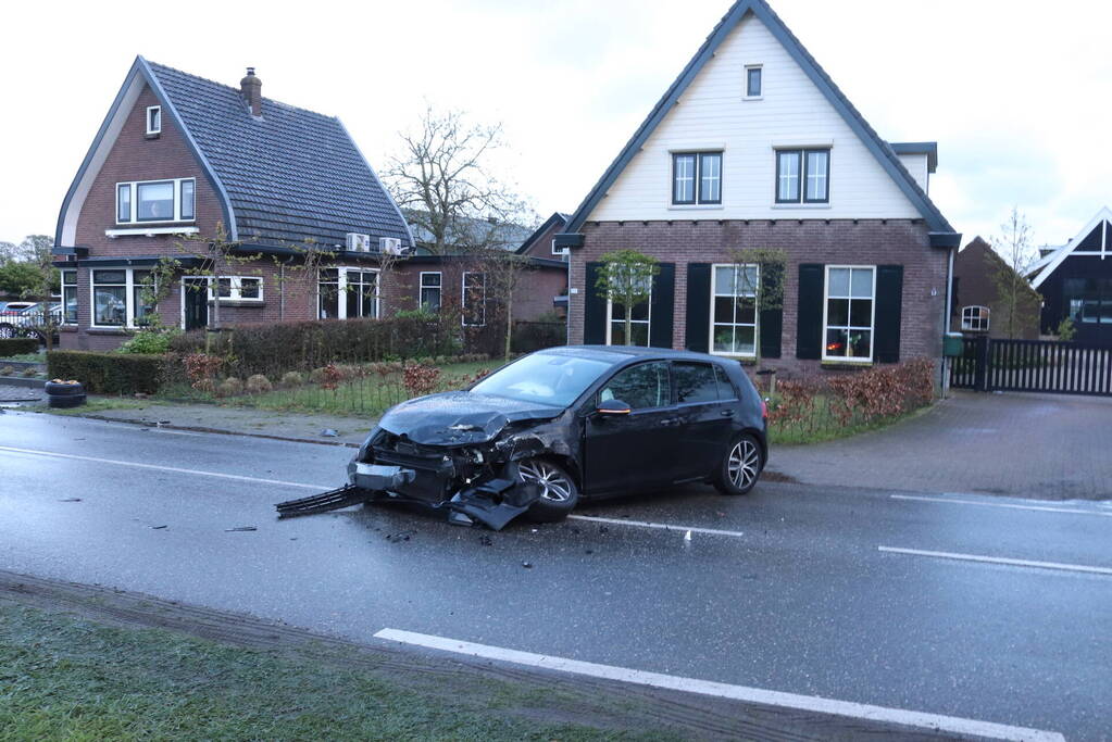 Gewonde na ongeval tussen twee voertuigen