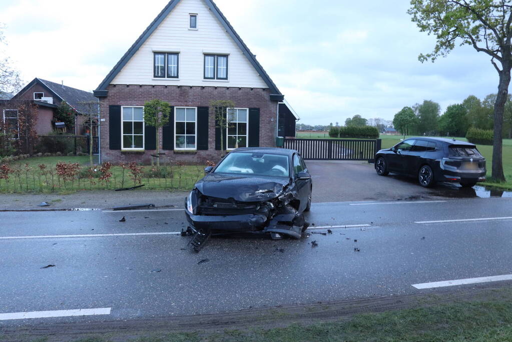 Gewonde na ongeval tussen twee voertuigen