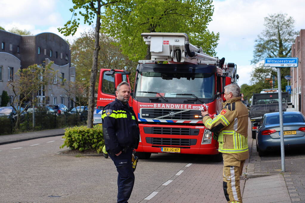 Brandweer ventileert appartement na kleine brand