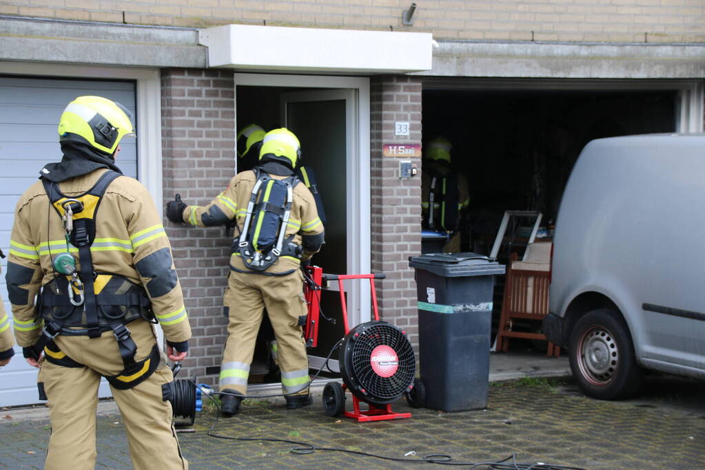 Föhn veroorzaakt flinke rookontwikkeling in schuur van woning