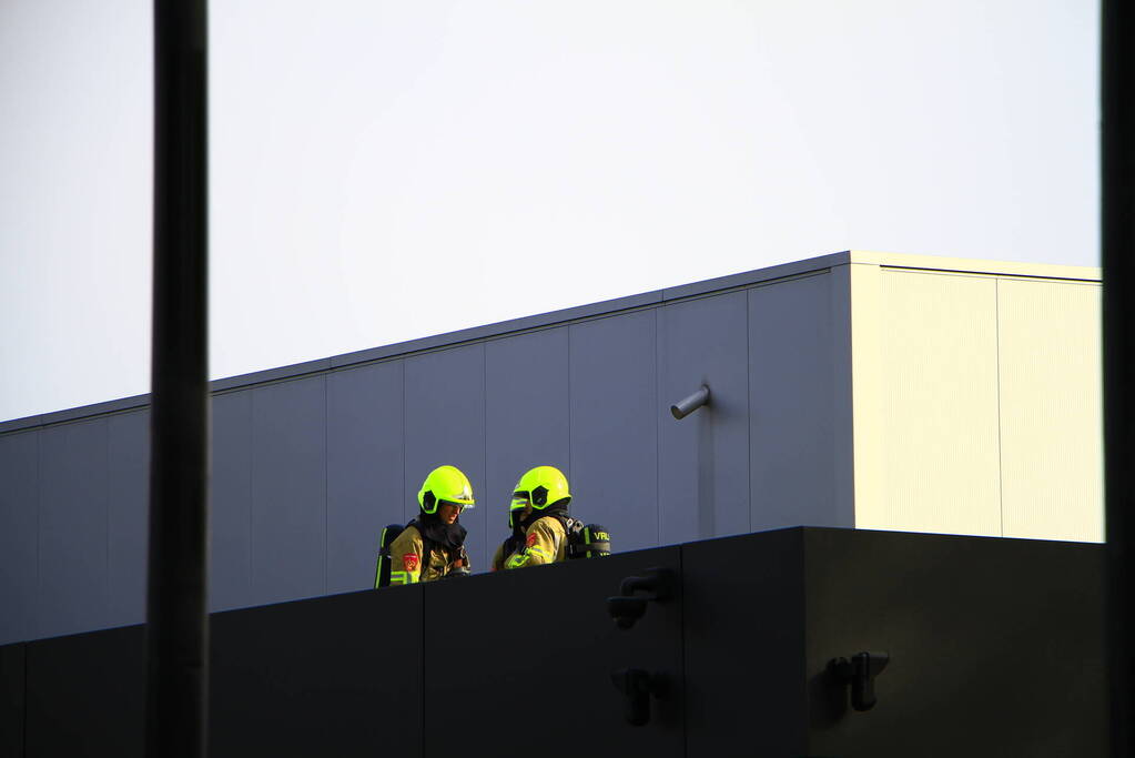 Brandweer ingezet voor brand bij bedrijfspand