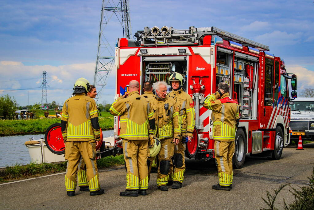 Brand motorcompartiment van sloep