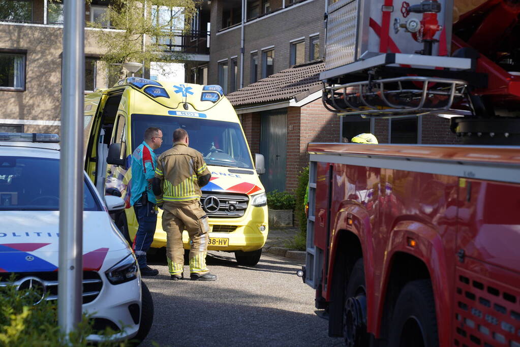 Persoon gewond bij woningbrand