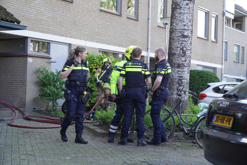 Persoon gewond bij woningbrand