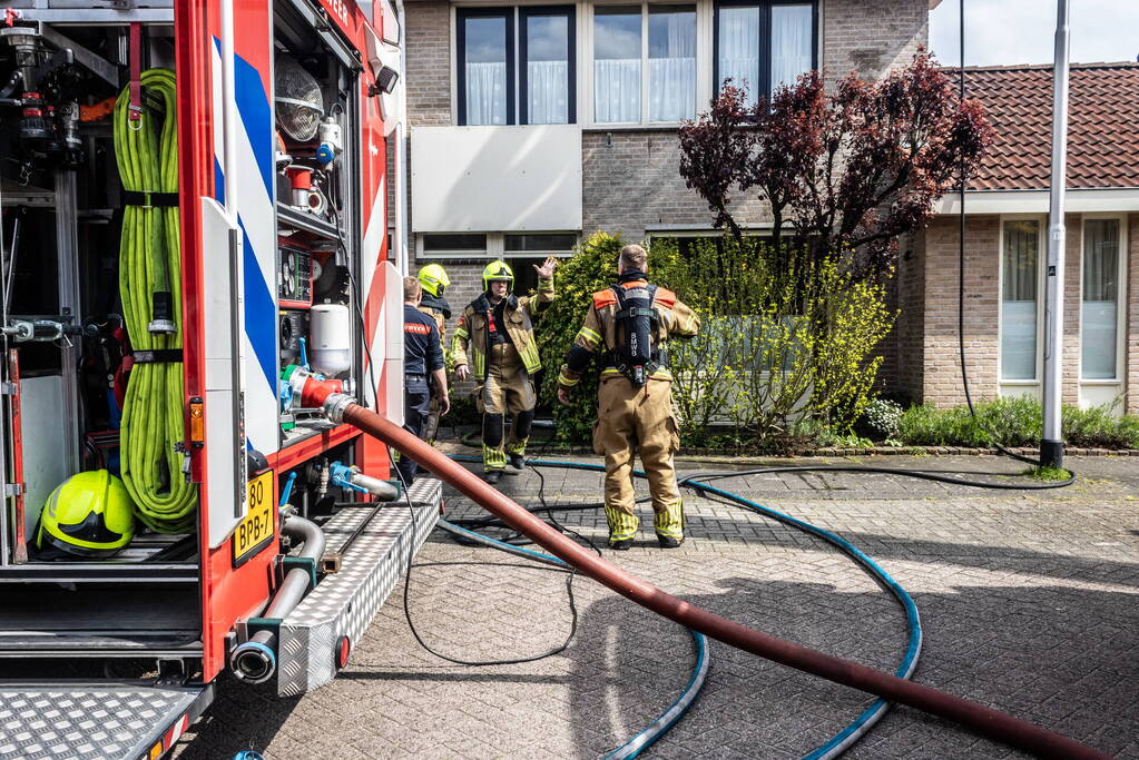 Veel rookontwikkeling bij uitslaande woningbrand